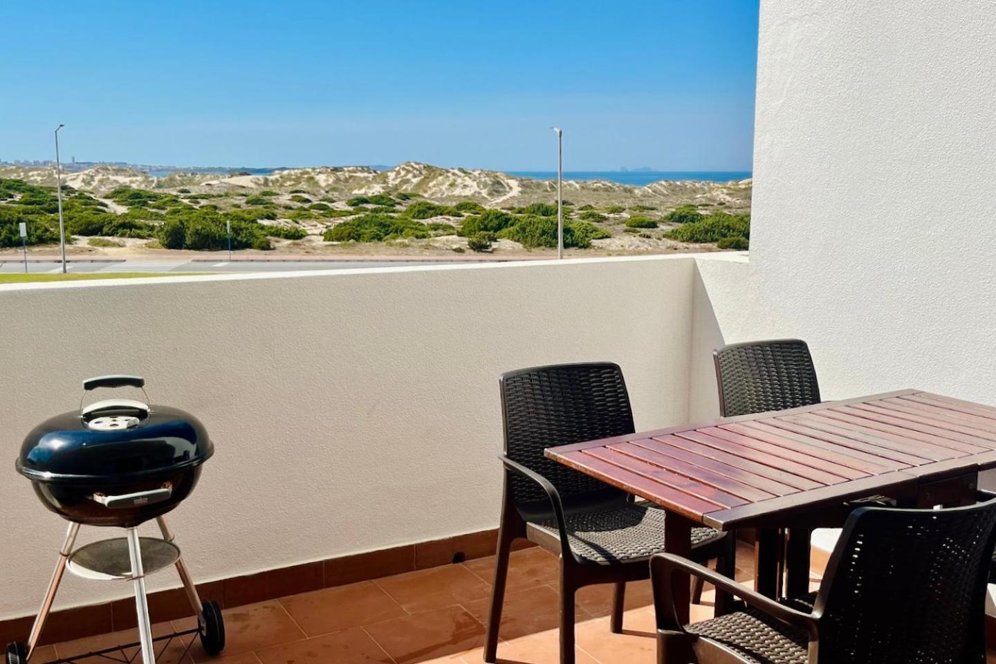 Apartamento Luciana - Beachside, Balcony, Sunset View フェレル エクステリア 写真